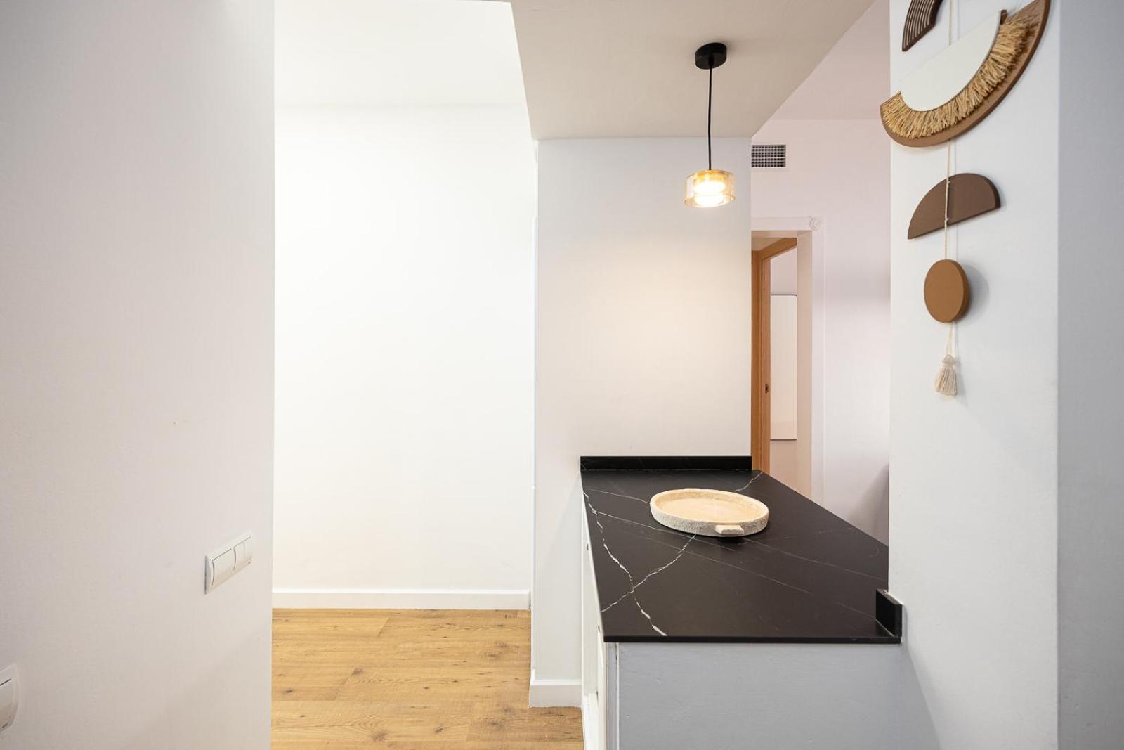 Apartamento Charming 2br In Trendy Gracia