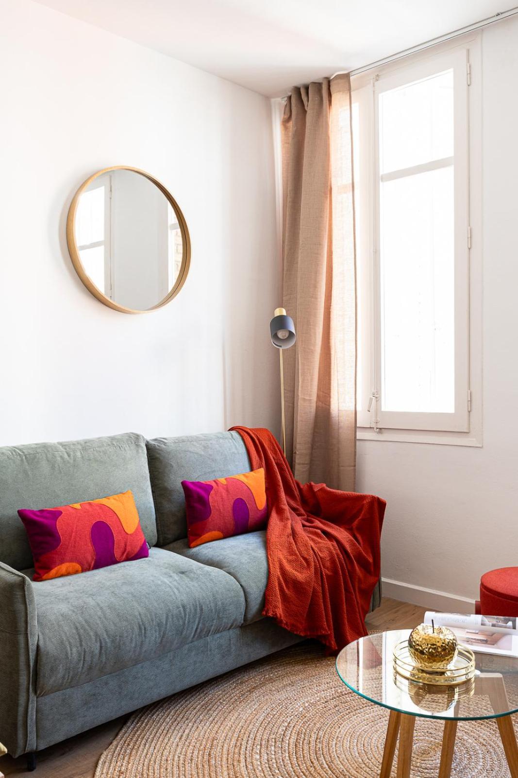 Apartamento Charming 2br In Trendy Gracia